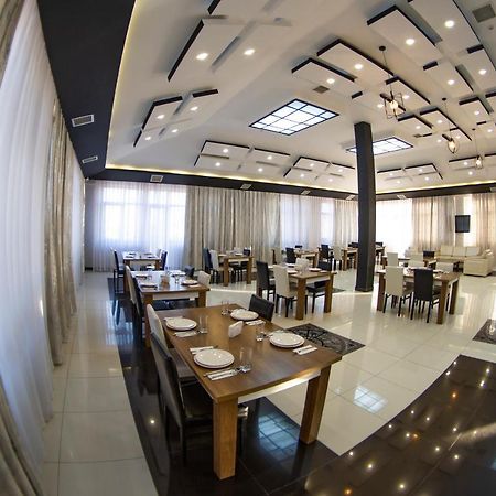 Astola Hotel Баку Екстериор снимка