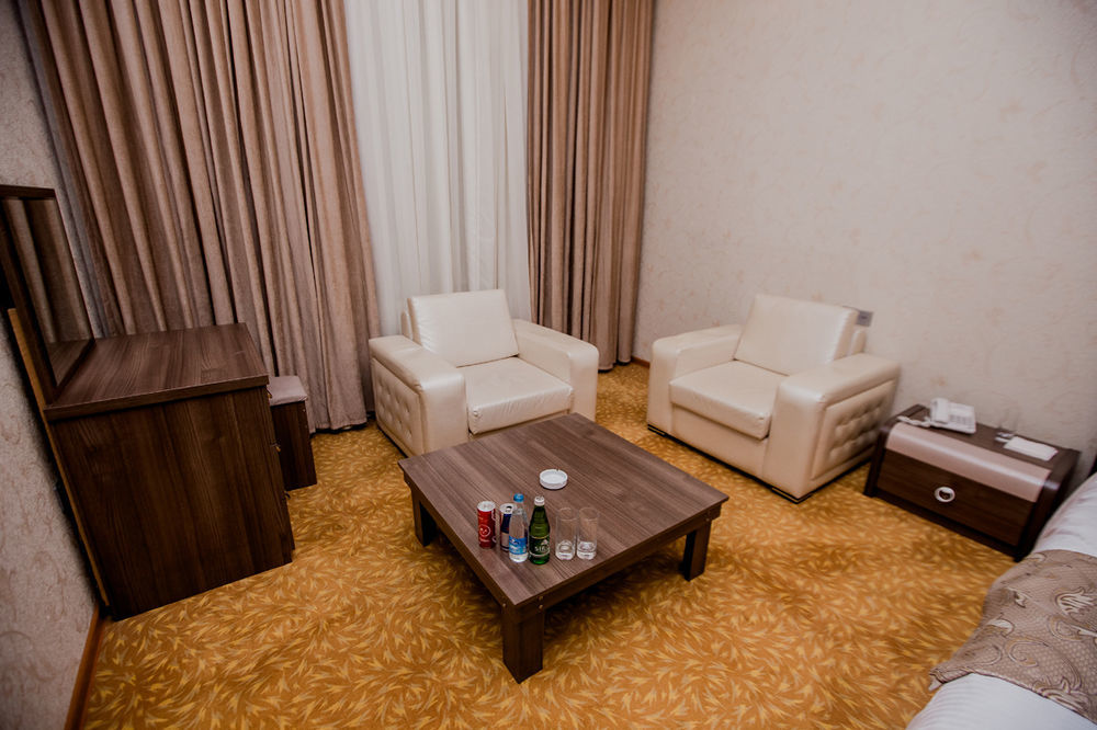 Astola Hotel Баку Екстериор снимка