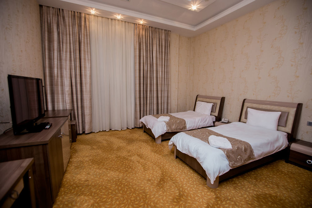 Astola Hotel Баку Екстериор снимка