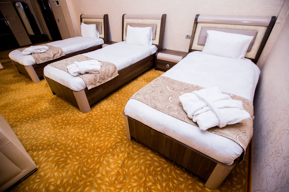 Astola Hotel Баку Екстериор снимка