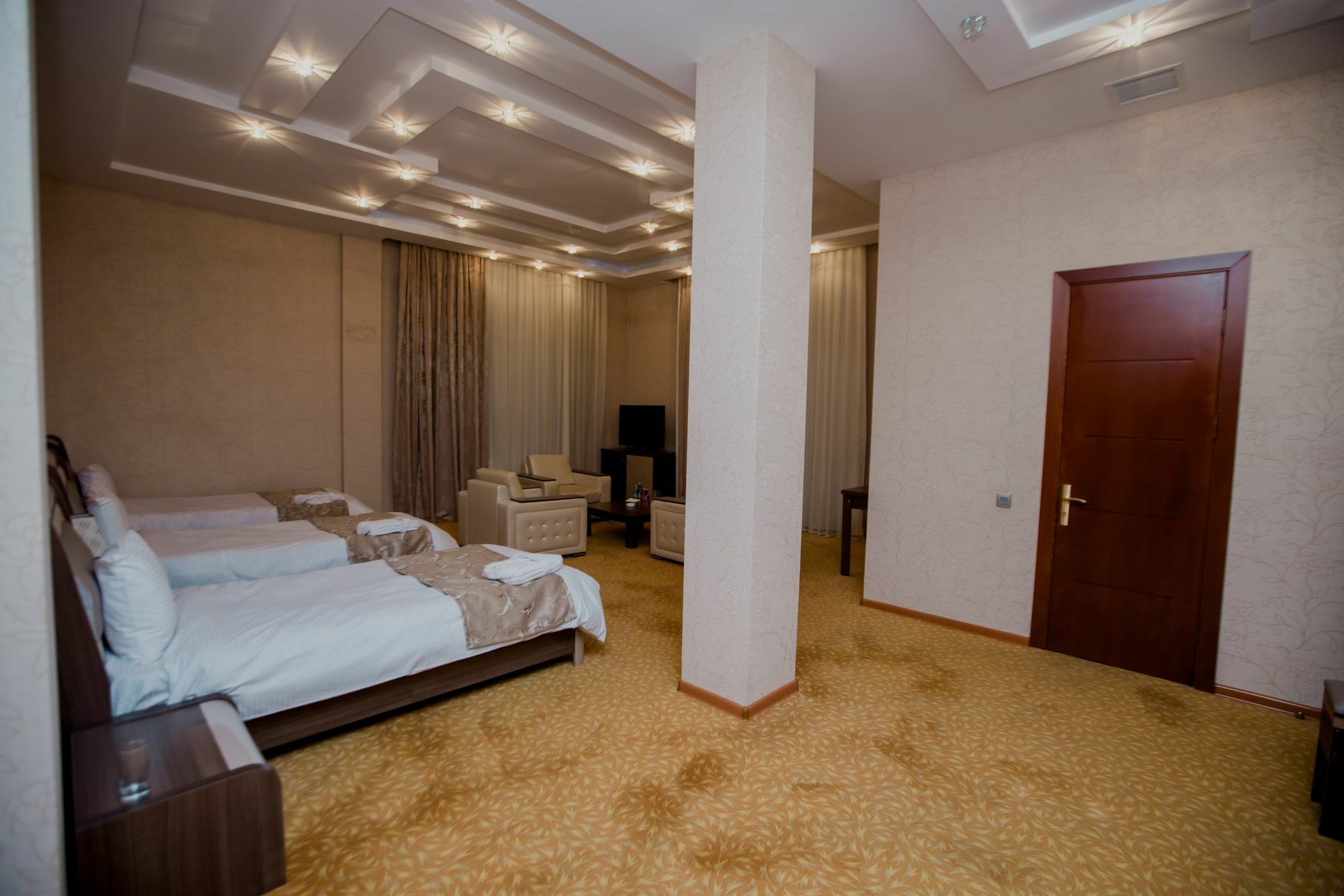 Astola Hotel Баку Екстериор снимка