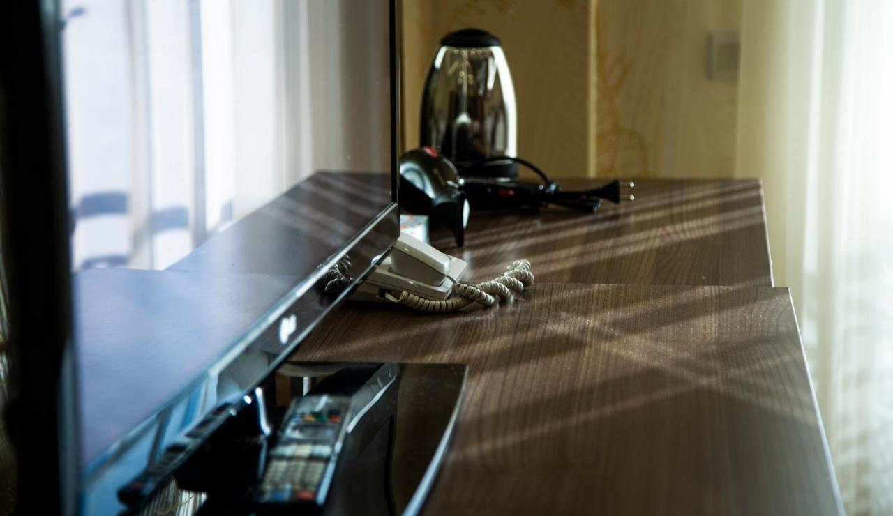 Astola Hotel Баку Екстериор снимка