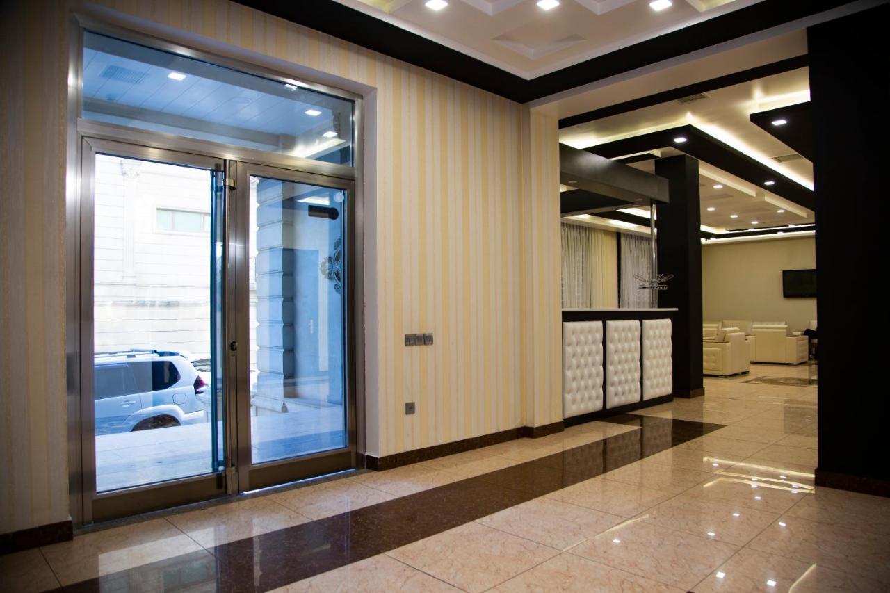 Astola Hotel Баку Екстериор снимка