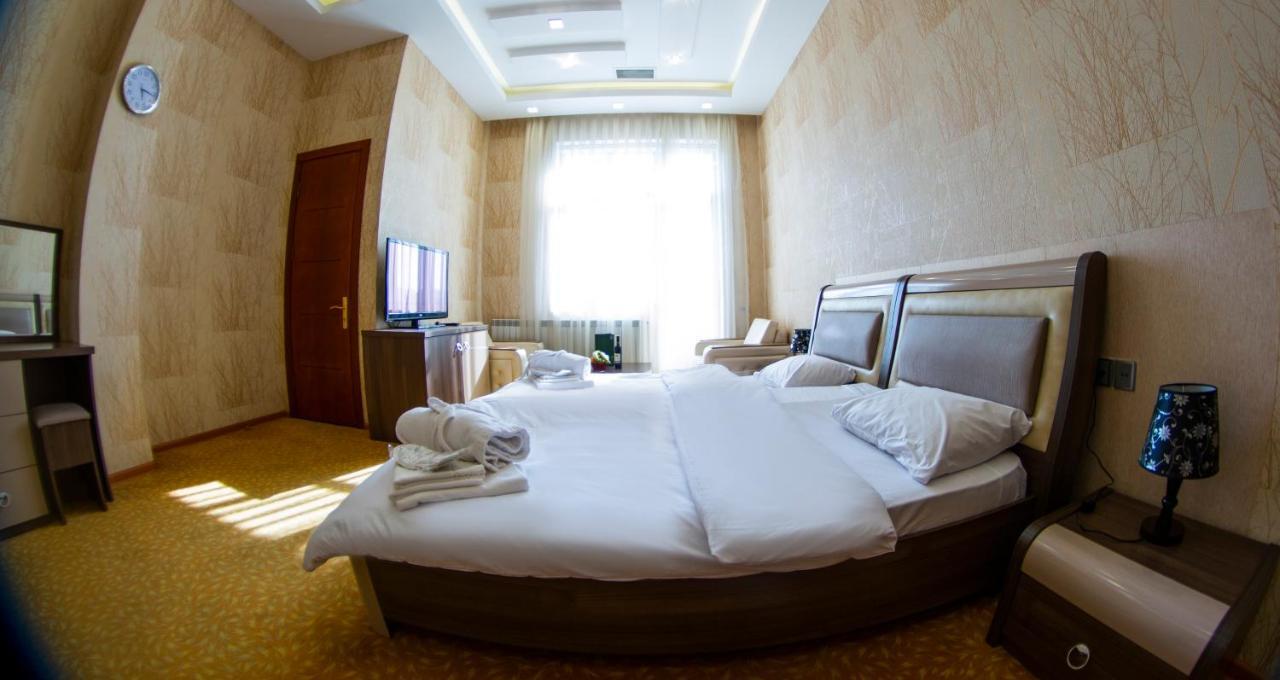Astola Hotel Баку Екстериор снимка