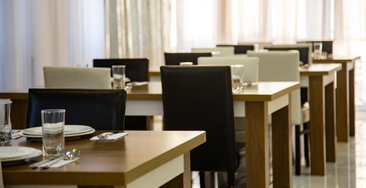 Astola Hotel Баку Екстериор снимка