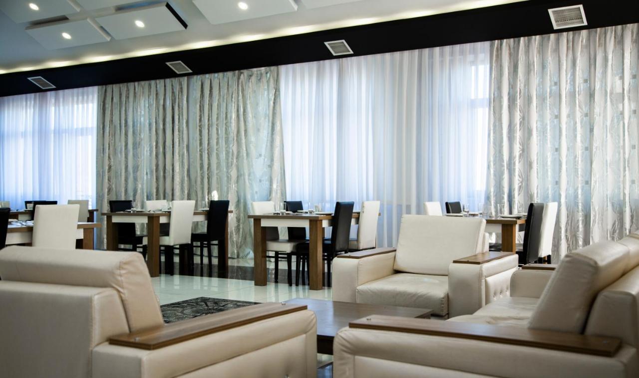 Astola Hotel Баку Екстериор снимка