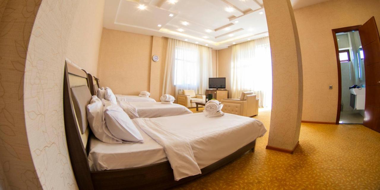 Astola Hotel Баку Екстериор снимка
