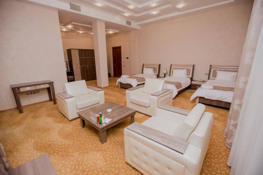 Astola Hotel Баку Екстериор снимка